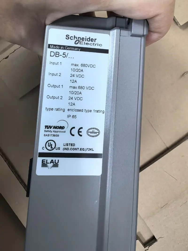 Schneider VBO03S00